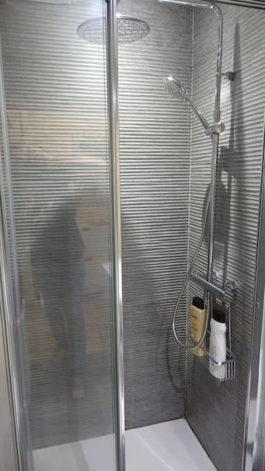Palomar Mostoles Superhost Con Garaje 5 Pax מראה חיצוני תמונה