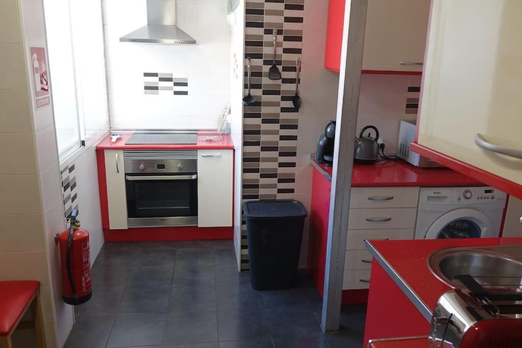 Palomar Mostoles Superhost Con Garaje 5 Pax מראה חיצוני תמונה